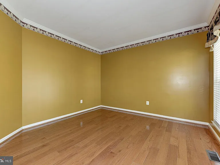 2768 Myrtlewood Dr — Photo 4