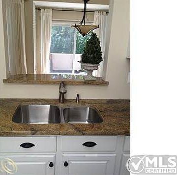 01 Forestside Kitchen.JPG