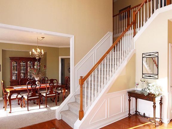 2nd image of 9340 Cobblestone Ct