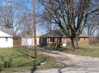 2423 Wildwood Circle Dr, Grand Blanc, MI 48439