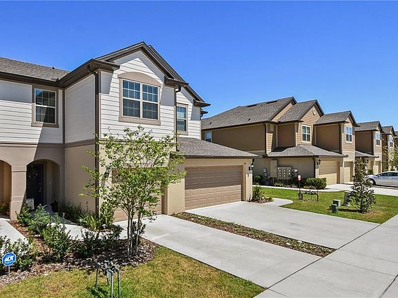 2nd image of 1105 Pavia Dr