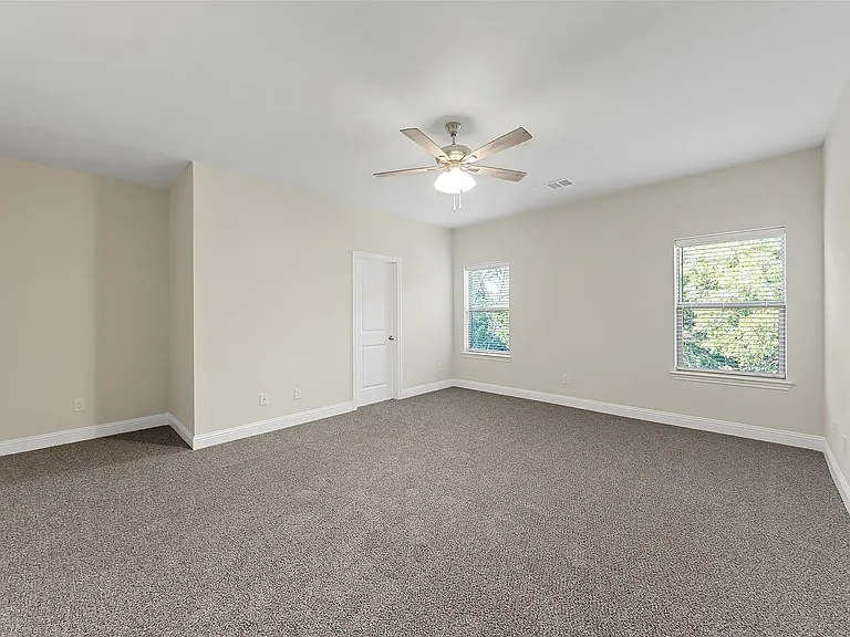 Unit Photo
