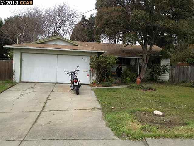 1st image of 2481 Shawn Dr
