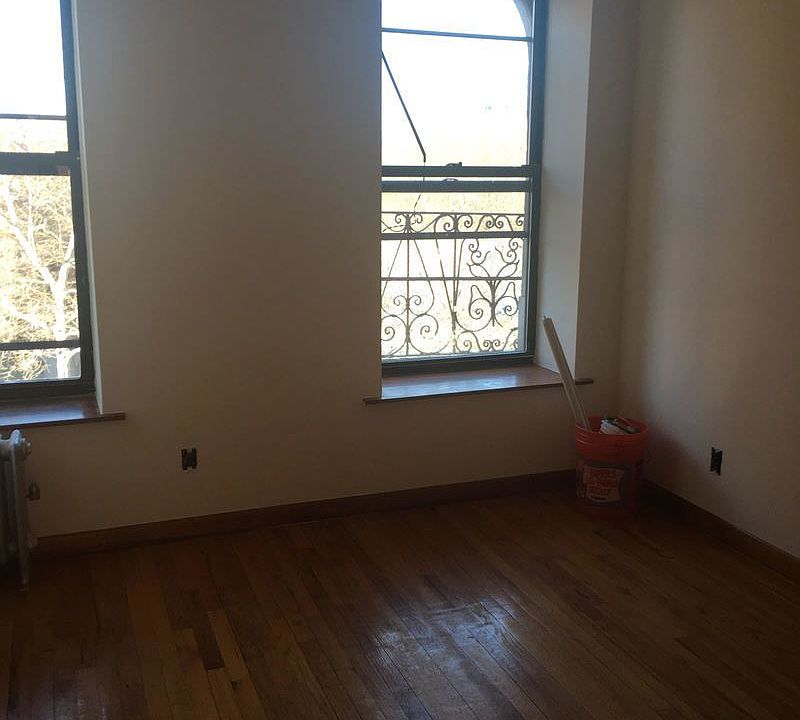 2nd image of 142 E 98th St APT 8