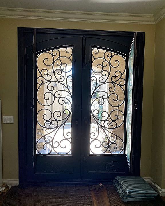 Custom windows that open 