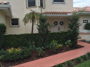 15570 SW 46th Ln, Miami, FL 33185