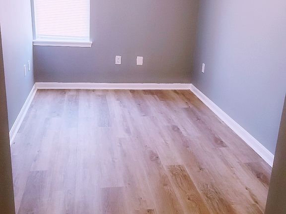 4th image of 1022 N Broadway APT B