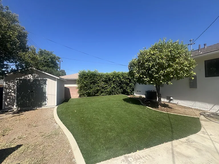 5429 Cambridge St — Photo 22