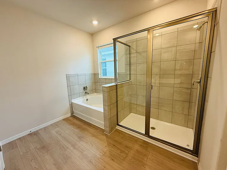11937 Kingsley Trl — Photo 27