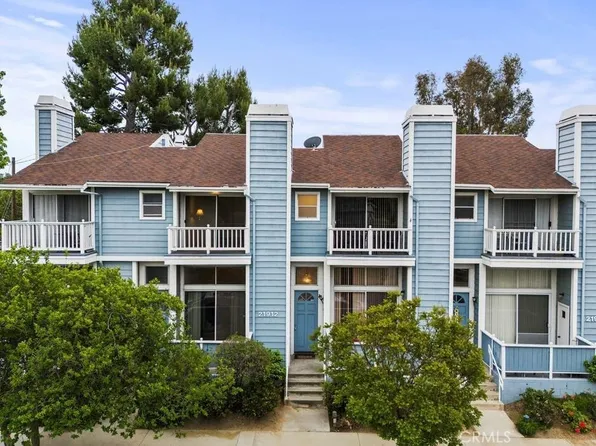 21912 Hiawatha St #2, Chatsworth, CA 91311