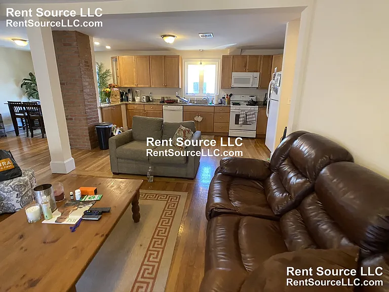 80 Ten Hills Rd — Photo 5