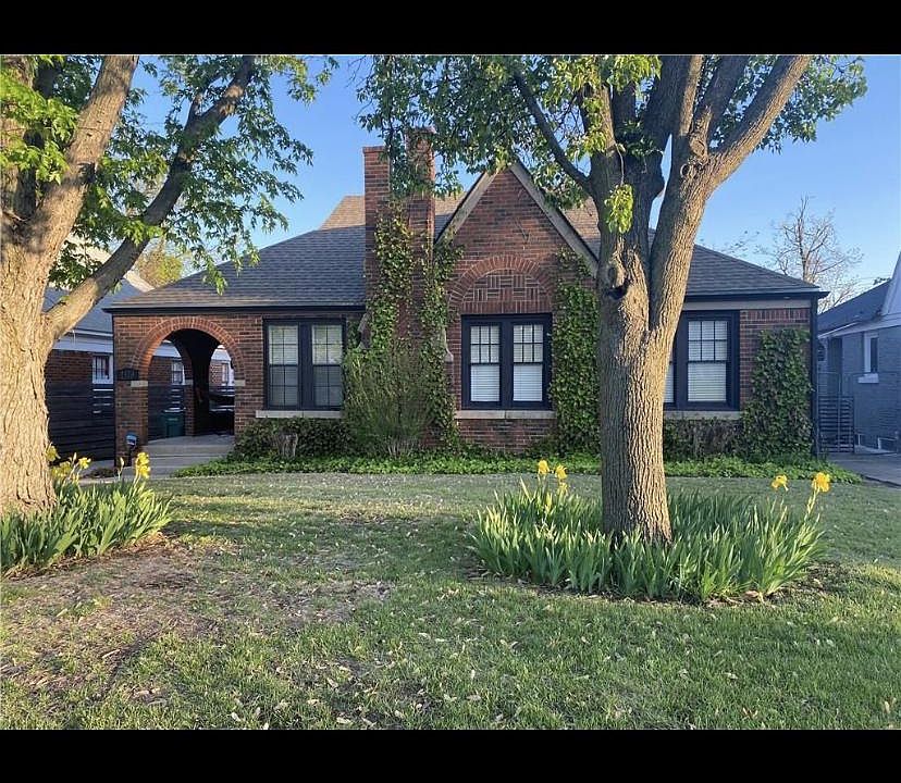 1st image of 2420 NW 12th St