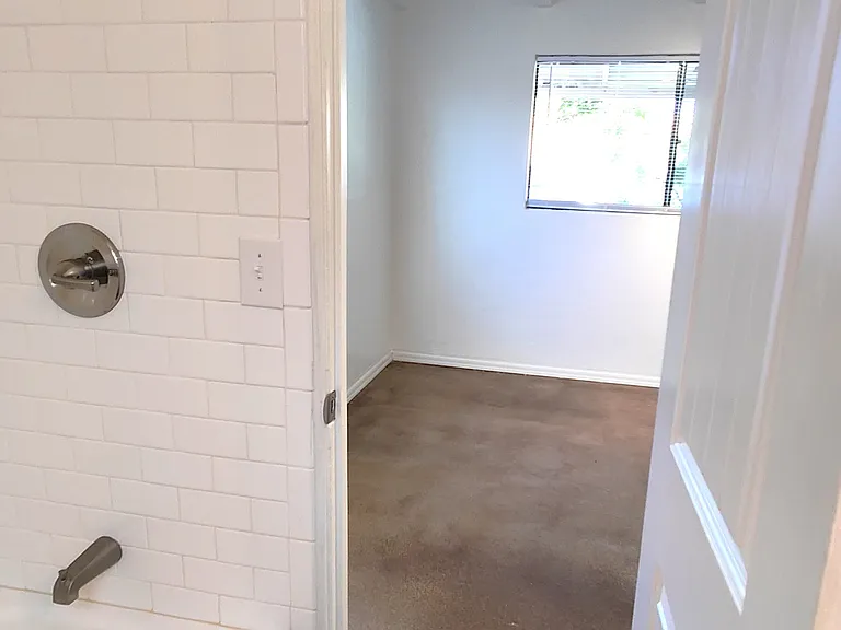 3416 N 2nd Ave — Photo 23