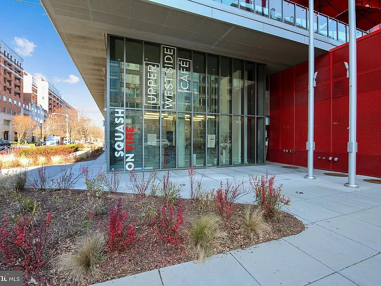 2201 L St NW #617 — Photo 41
