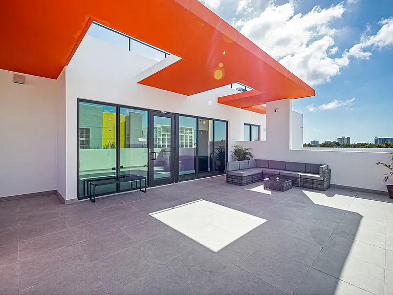 Saffron Apartments — Photo 53