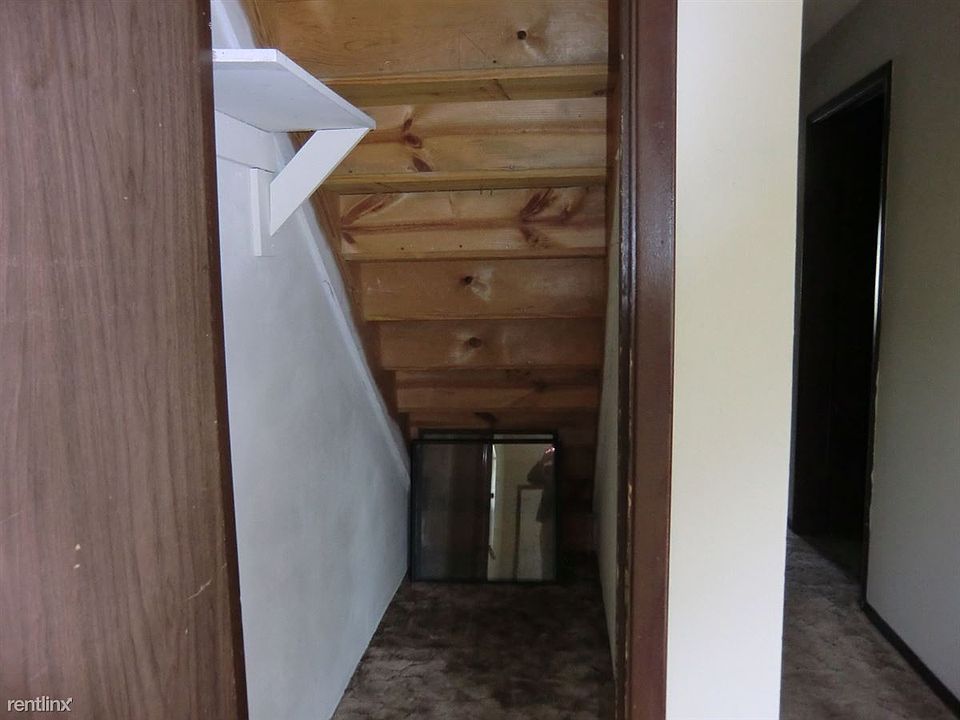 Gillham 528 #1 Understiars Storage