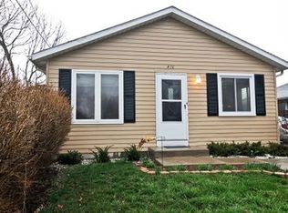 416 E Clarendon Dr, Round Lake Beach, IL 60073