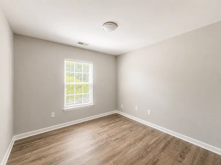 113 Garfield Ln — Photo 20