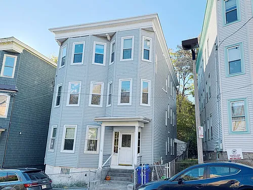 10 Bucknam St Photo 1