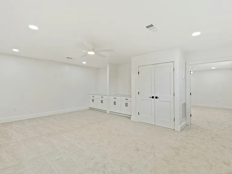 15655 Regal Hill Cir — Photo 11
