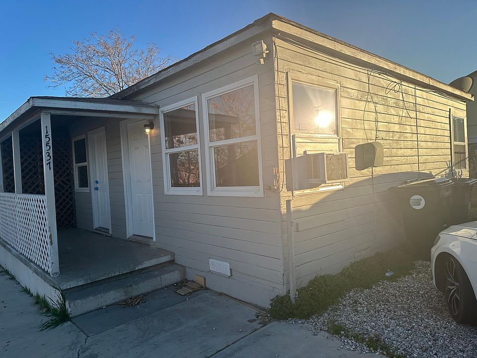 1st image of 15537 5th St