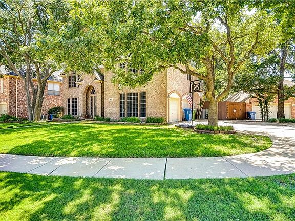 2nd image of 4021 Oak Grove Ct