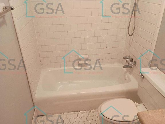 3rd image of 180 Pine Creek Court Ext