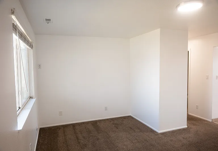 183 W 975 N #185 — Photo 3
