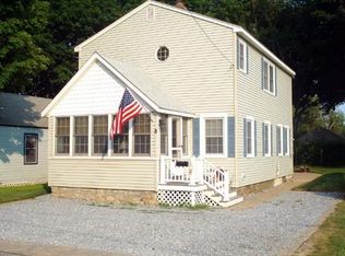 8 Wildwood Rd, Old Saybrook, CT 06475