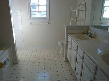 4th image of 6941 Fox Downs Dr