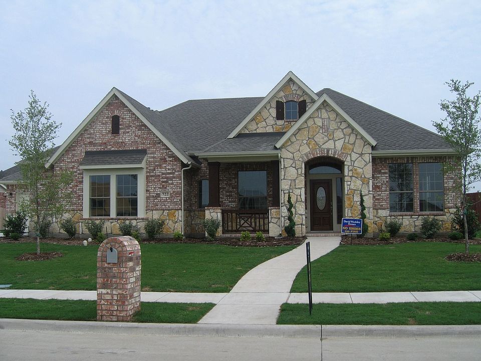 1st image of 722 Meadowlark Dr