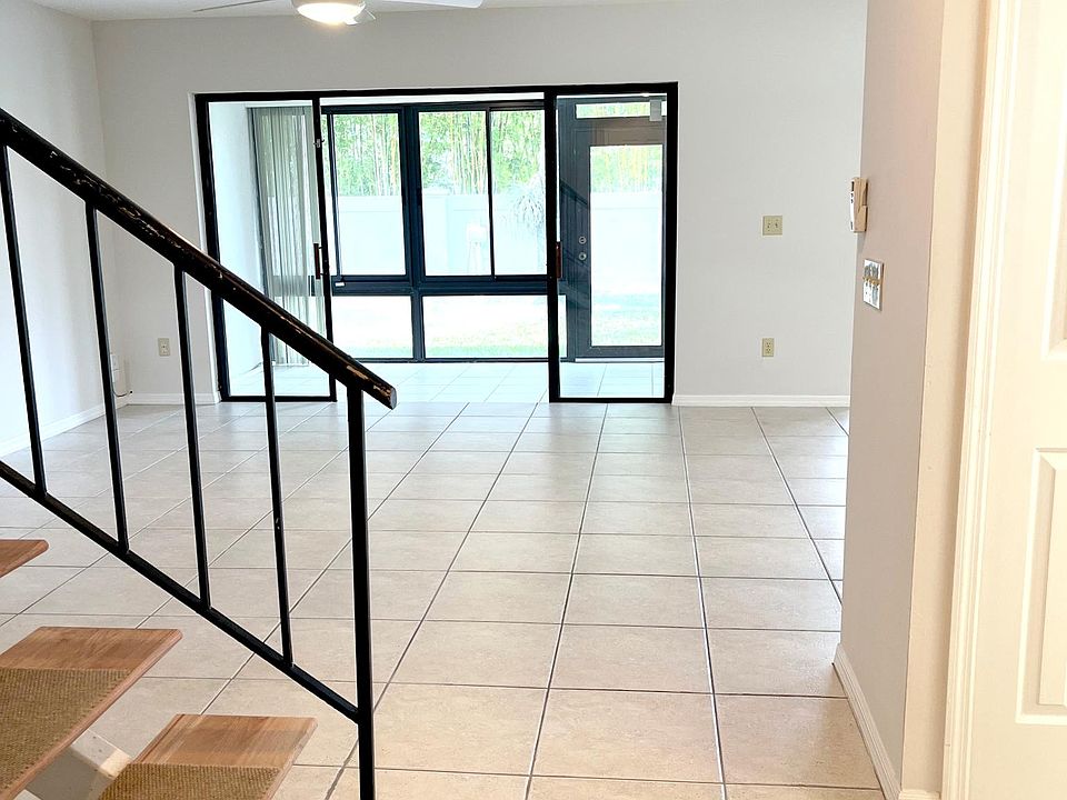 1st image of 8304 Sandpoint Blvd