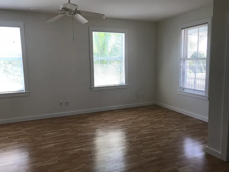 715 Caroline St #103 — Photo 13