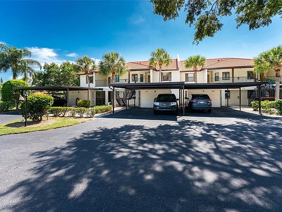3rd image of 120 Pine Hollow Dr #120
