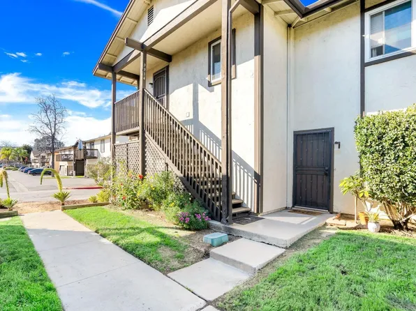 9934 N Magnolia Ave N, Santee, CA 92071