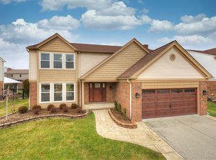 46596 Registry Dr, Canton, MI 48187