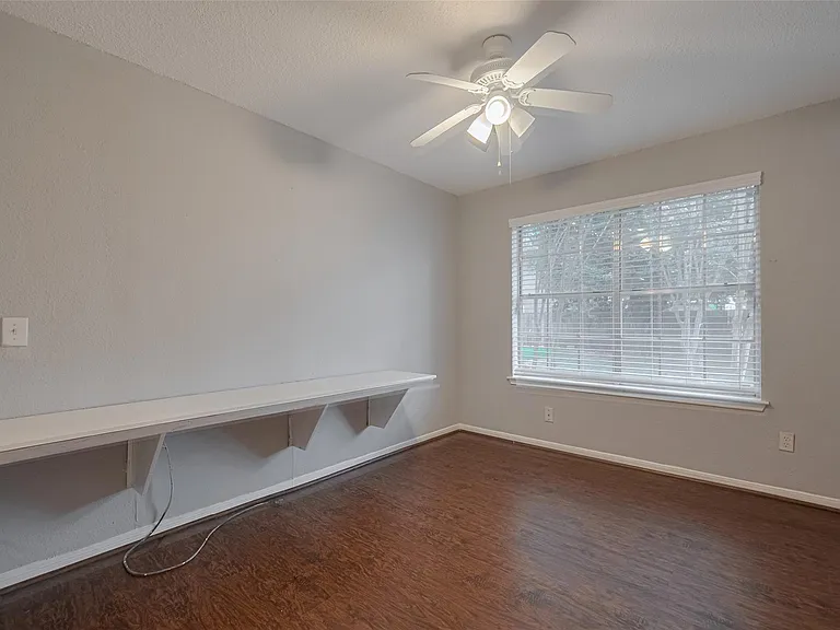 3610 Bee Bayou Ln — Photo 22