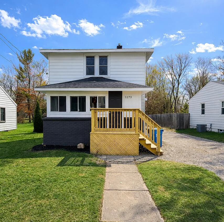 5273 Keyes Dr photo 1