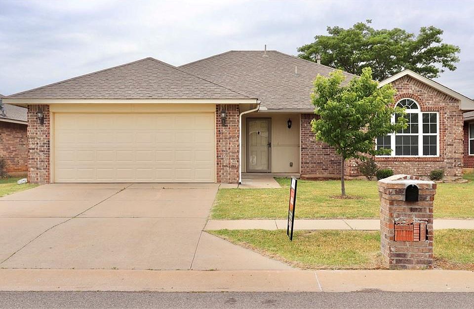 1st image of 21199 River Lark Ln