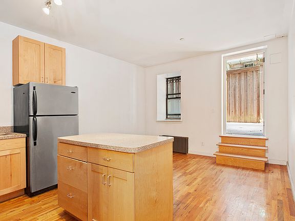 2nd image of 304 W 112th St APT G