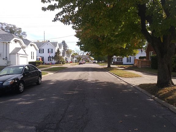 5th image of 315 S West St