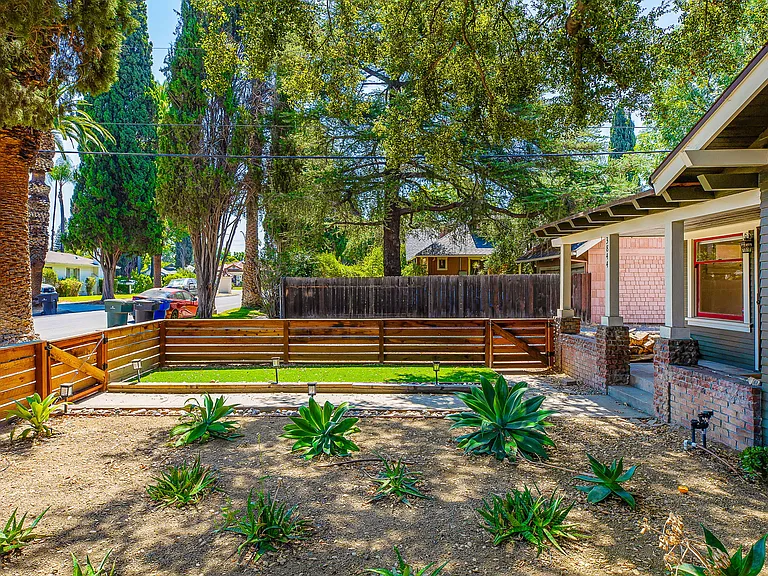 3844 Linwood Pl — Photo 10