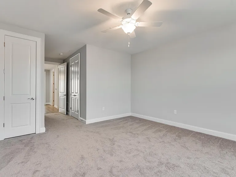 392 Armitage Walk #A — Photo 12