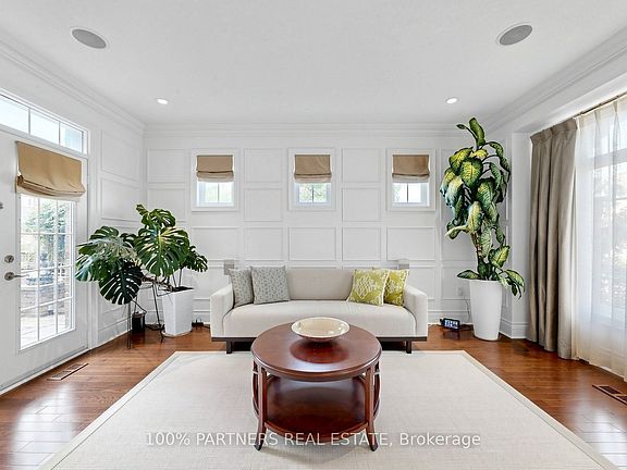 3rd image of 33 Earnshaw Dr