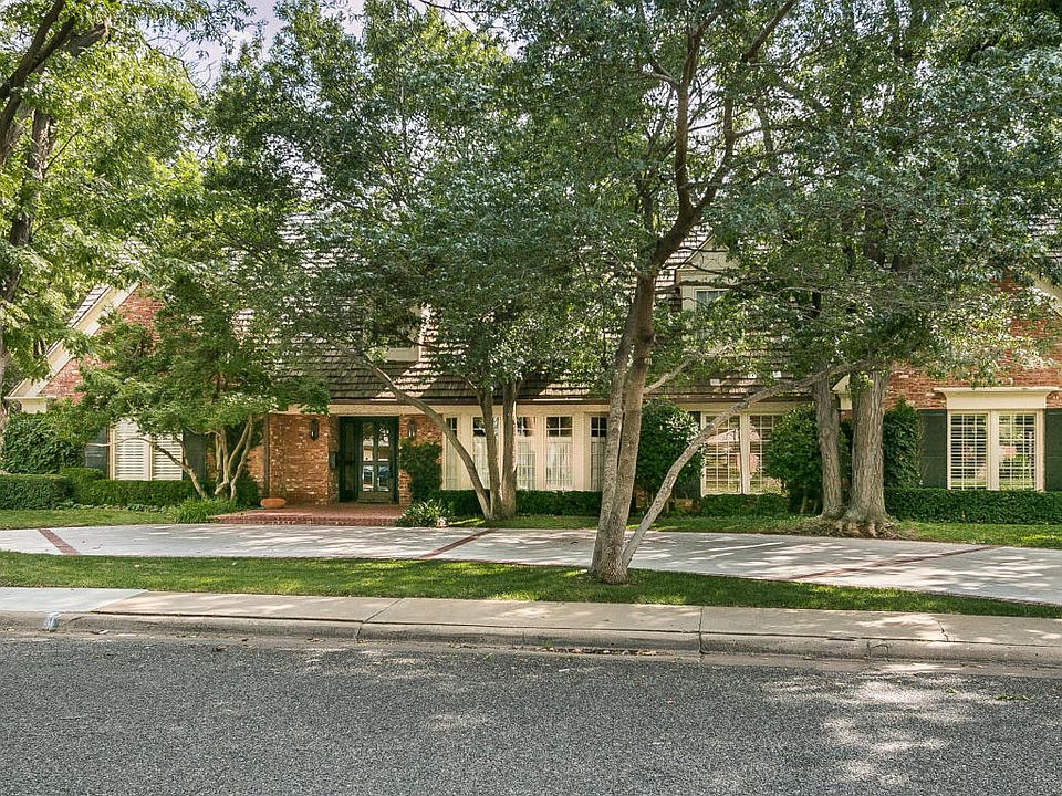 1st image of 2323 Juniper Dr