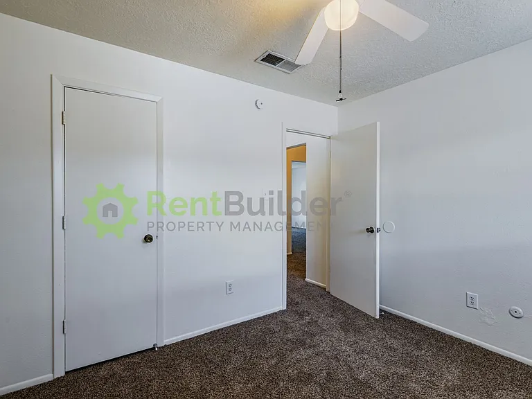 9716 Comanche Rd NE #1 — Photo 11