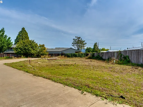 S 41st Pl #1, Springfield, OR 97478