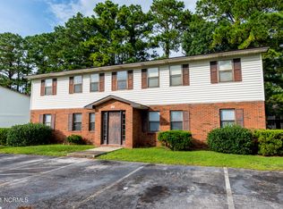 106 Ravenwood Dr #B, Jacksonville, NC 28546