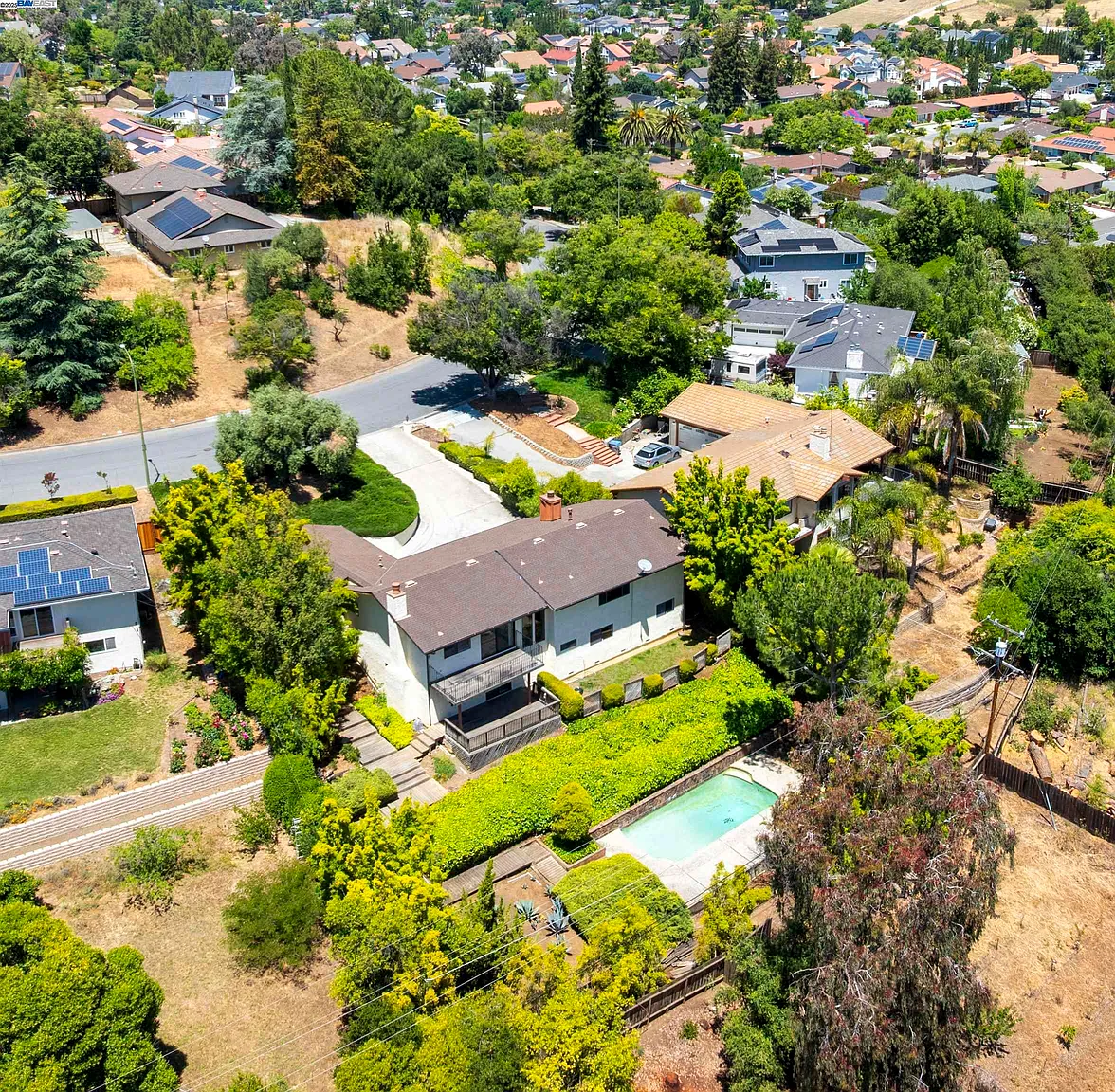 3624 Warner Dr photo 1