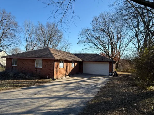 715 Franklin St, Humboldt, KS 66748